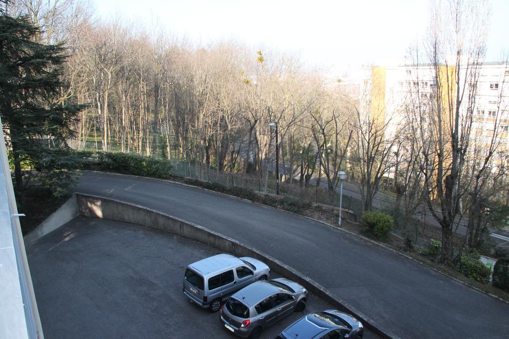 Les Hauts De Perrache Panzió Sainte-Foy-lès-Lyon Kültér fotó