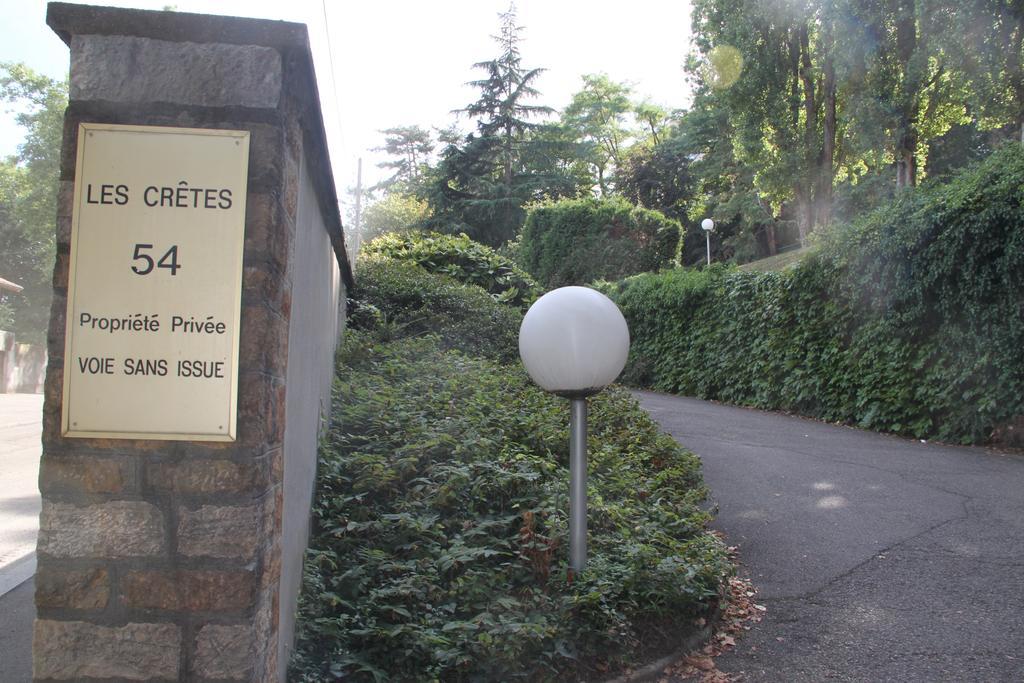 Les Hauts De Perrache Panzió Sainte-Foy-lès-Lyon Kültér fotó